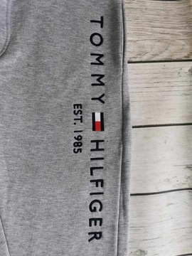 СПОРТИВНЫЕ БРЮКИ TOMMY HILFIGER MW0MW08388 L СТАНДАРТНОГО КРОЯ СЕРЫЕ