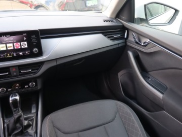 Skoda Kamiq Crossover 1.0 TSI 110KM 2022 Skoda Kamiq 1.0 TSI, Salon Polska, Automat, zdjęcie 7