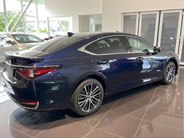 Lexus ES VII (XV70) Sedan Facelifting 300h 218KM 2025 Od ręki - 300h Business Edition 2.5 E-CVT 218KM | Szyberdach!, zdjęcie 3