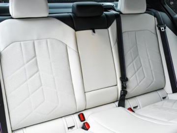 BMW Seria 5 G90-91 2026 Od ręki - 520i (208KM) M Sport | Kamera 360 + Zawieszenie sportowe, zdjęcie 11