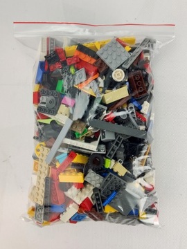 LEGO Random Bricks 1 кг + 3 случайные фигурки