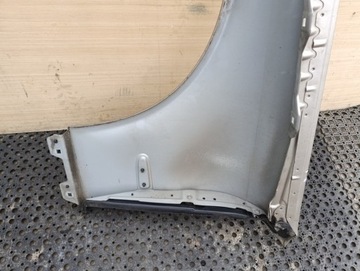 ? MERCEDES E TŘÍDA W211 BLATNÍK PŘEDNÍ PRAVÝ C723