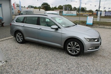 Volkswagen Passat B8 Variant 2.0 TDI BlueMotion SCR 150KM 2017 Volkswagen Passat Salon Polska I właściciel, zdjęcie 4