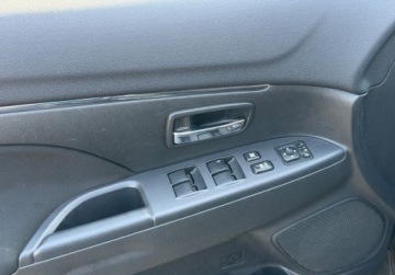 Mitsubishi ASX I SUV Facelifting 2016 1.6 117KM 2018 Mitsubishi ASX 1.6 117KM Kamera CLIMATRONIC Bezwypadkowy Serwis Dla wymaga, zdjęcie 35