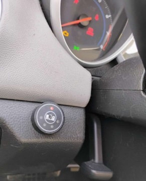 Chevrolet Cruze Sedan 1.8 16V DOHC 141KM 2013 Chevrolet Cruze 2013r, 1.8 Benzyna LPG. Lekko uszkodzony prawy tyl. Jezdz, zdjęcie 10