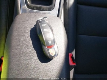 Porsche 2021 Porsche 718 Cayman Porsche 718 Cayman T, od ubezpieczalni 2.0 Benzyna 300KM, zdjęcie 11