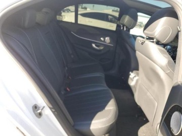 Mercedes Klasa E W213 2022 Mercedes-Benz Klasa E 350, 2022r., 2.0L, zdjęcie 8