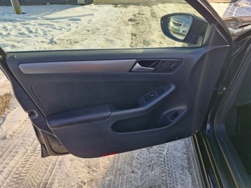 Volkswagen Jetta VI Sedan 1.4 TSI 122KM 2014 Volkswagen Jetta Sliczna czarna 1.4 benzyna salon Polska 1 wlasciciel bezw, zdjęcie 16