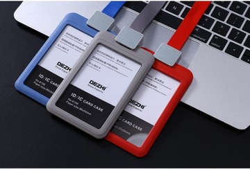 Identyfikator na smyczy – solidne etui na karty CZARNY