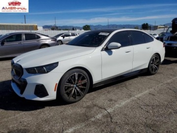 BMW Seria 5 G90-91 2024 BMW Seria 5 530I 2024 2.0 Benzyna 255KM