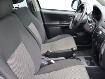 Fiat Sedici 1.6 16v 120KM 2010 Fiat Sedici 1.6, Salon Polska, 4X4, Klima, zdjęcie 8
