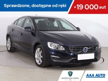Volvo S60 II Sedan Facelifting 1.5 T3 DRIVE-E 152KM 2015 Volvo S60 T3, Automat, Skóra, Klima, Klimatronic