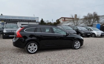Volvo V60 I Kombi 2.0 D3 163KM 2013 Volvo V60 2.0 D4 165 km Automat nawigacja 2.0 Diesel 163KM, zdjęcie 5
