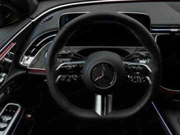 Mercedes Klasa E W214 Sedan 2.0 220d 197KM 2025 MERCEDES-BENZ E Klasa 220 d AMG 2.0 (197KM) 2025, zdjęcie 7