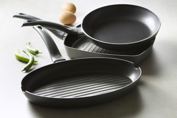 34059 ГРАФИТОВАЯ СКОВОРОДА AMBITION НА 4 ЯИЦА 26 СМ