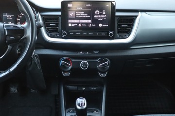 Kia Stonic Crossover Facelifting 1.0 T-GDI MHEV  120KM 2021 Kia Stonic 1.0 T-GDI, Salon Polska, Serwis ASO, zdjęcie 11