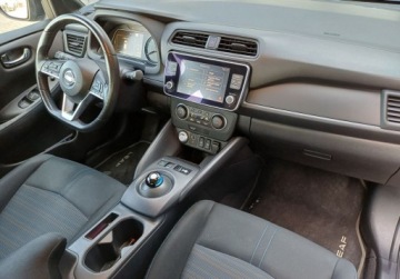 Nissan Leaf II Hatchback Elektryczny 40kWh 150KM 2022 Nissan Leaf 40kWh Acenta 150 KM I wl. sewisowany w ASO Elektryczny, zdjęcie 11