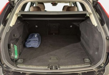 Volvo XC60 II Crossover T5 250KM 2020 Volvo XC 60 VAT 23 Momentum Pro 2.0 B5 mHEV 250KM automat 2020 r., salon P, zdjęcie 14