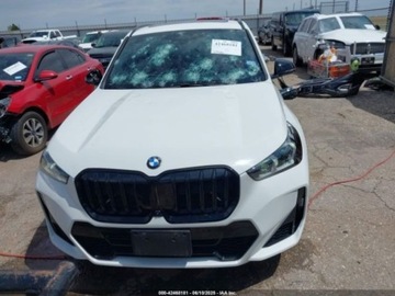 BMW X1 U11 2023 BMW X1 XDRIVE28I 2023, od ubezpieczalni 2.0 Benzyna 241KM, zdjęcie 2
