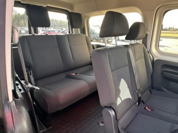 Volkswagen Caddy IV Kombi Maxi 2.0 TDI SCR BlueMotion Technology 102KM 2017 Volkswagen Caddy Polski salon! 1 Ręka, 7 osób!, zdjęcie 14