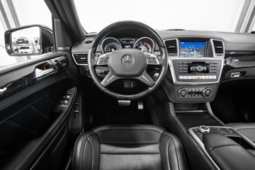 Mercedes Klasa GL X166 2016 Mercedes GL 63 AMG 557 KM. Tylko 45 000 km!, zdjęcie 31