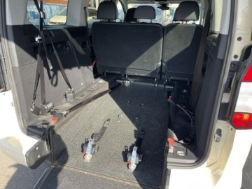 Volkswagen Caddy V Caddy 2.0 TDI 122KM 2022 Volkswagen Caddy Niepełnosprawnych inwalida, zdjęcie 25