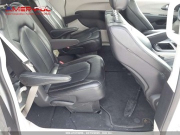 Chrysler Pacifica II 2023 Chrysler Pacifica 2023 Chrysler Pacifica Touring L FWD 3.6 Benzyna 287KM, zdjęcie 12