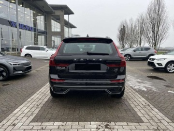 Volvo XC60 II 2026 VOLVO XC60 B5 AWD Ultra Dark Suv 2.0 (250KM) 2026, zdjęcie 2