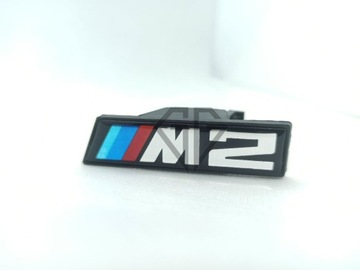 BMW ZNAKY NA MASKA LEDVINA M2 F22 F23