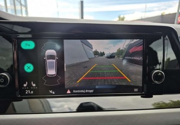 Volkswagen Golf VIII Variant 1.5 TSI 150KM 2021 Volkswagen Golf 1.5 Benzyna 130KM, zdjęcie 20