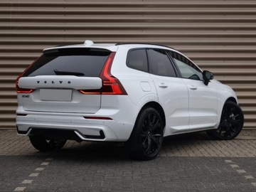 Volvo XC60 II 2025 VOLVO XC60 B5 AWD Ultra Black Edition Suv 2.0 (264KM) 2025, zdjęcie 3