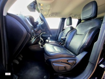 Jeep Renegade SUV 2.0 MultiJet 140KM 2018 Jeep Renegade 4x4Bardzo ladnyTYLKO 70TYS KM,Fajna wersja,GWARANCJA 2.0, zdjęcie 4