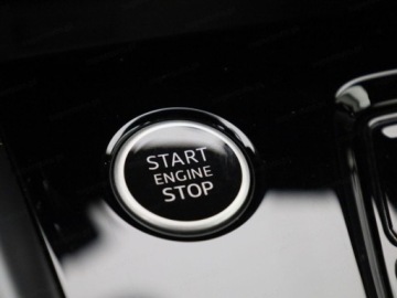 Audi A3 8Y Sportback Facelifting 1.5 35 TFSI 150KM 2025 AUDI A3 35 TFSI S Line Sedan 1.5 (150KM), zdjęcie 10