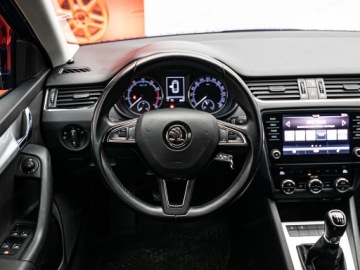 Skoda Octavia III Kombi Facelifting 1.4 TSI 150KM 2017 SKODA Octavia 1.4 TSI Ambition Combi 150KM 2017, zdjęcie 9