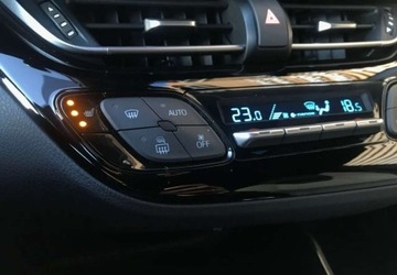 Toyota C-HR I Crossover Facelifting 2.0 Hybrid Dynamic Force 184KM 2019 Toyota C-HR Toyota C-HR 2.0 Hybrid Premiere Edition 2.0 Hybryda 184KM, zdjęcie 36