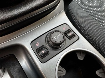 Ford C-MAX II Minivan 2.0 TDCi 140KM 2013 Ford C-MAX przestronne oraz bezpieczne auto ktore malo pali i sie nie psuje, zdjęcie 27