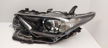 LAMPA LEWA PRZÓD PRZEDNIA TOYOTA AURIS II FL
