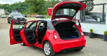 Audi A1 I Hatchback 3d 1.6 TDI 90KM 2013 Audi A1 Sportback 1,6 TDI 90KM Klima Serwis 1.6 Diesel 90KM, zdjęcie 19