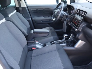 Citroen C3 Aircross  I Crossover 1.2 PureTech 110KM 2018 Citroen C3 Aircross 1.2 PureTech, Salon Polska, zdjęcie 8