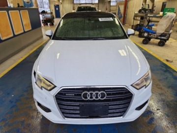 Audi A3 8V 2017 Audi A3 Limousine 2017r., Premium, 2L, od ubezpieczalni 2.0 Benzyna 223KM, zdjęcie 4