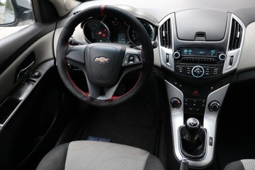 Chevrolet Cruze Hatchback 5d 1.8 16V DOHC 141KM 2012 Chevrolet Cruze 1.8 i 16V, Salon Polska, zdjęcie 5