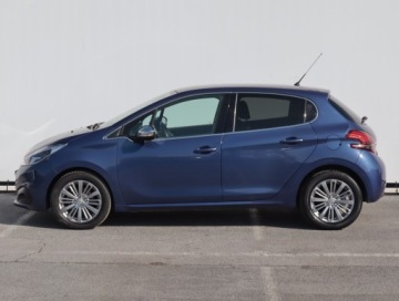 Peugeot 208 I Hatchback 5d Facelifting 1.2 PureTech 110KM 2017 Peugeot 208 1.2 PureTech, Klima, Klimatronic, zdjęcie 2