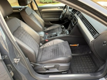 Volkswagen Passat B8 Variant 1.4 TSI BlueMotion Technology ACT 150KM 2017 Volkswagen Passat Variant Highline Full LED, zdjęcie 13