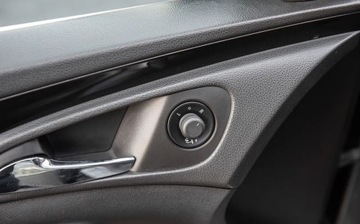 Opel Insignia I Sports Tourer 2.0 CDTI ECOTEC 160KM 2010 Opel Insignia 2.0CDTI 160KM Skora Pdc Alu Gwarancjia 2.0 Diesel 160KM, zdjęcie 15