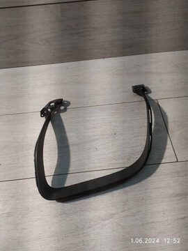 8587. CAYENNE RÁMEČEK VÝFUK PRAVÁ 9Y0807837A