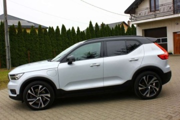 Volvo XC40 2020 Volvo XC 40 T5 PLUG IN HYBRID 262KM R-DESIGN Bezwypadkowy 100 Serwis FV23, zdjęcie 17