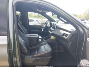 Chevrolet Suburban GMT900 2023 Chevrolet Suburban 2023r., 5.3L 5.3 Benzyna 355KM, zdjęcie 6