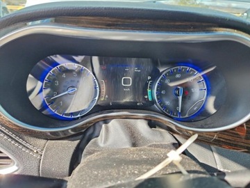 Chrysler Pacifica II 2022 Chrysler Pacifica LIMITED, V6, 4x4, od ubezpieczalni 3.6 Benzyna 287KM, zdjęcie 9