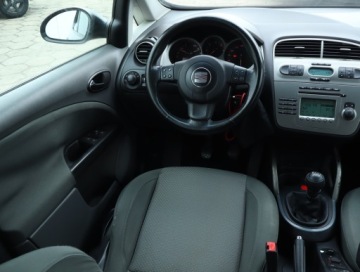 Seat Toledo III 2.0 TDI 140KM 2004 Seat Toledo 2.0 TDI, Klima, Klimatronic,ALU, zdjęcie 6