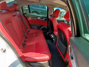 Alfa Romeo Giulia II Sedan Facelifting 2.0 Turbo 280KM 2021 Alfa Romeo Giulia Ti 2021 2.0l 2.0 Benzyna 280KM, zdjęcie 10